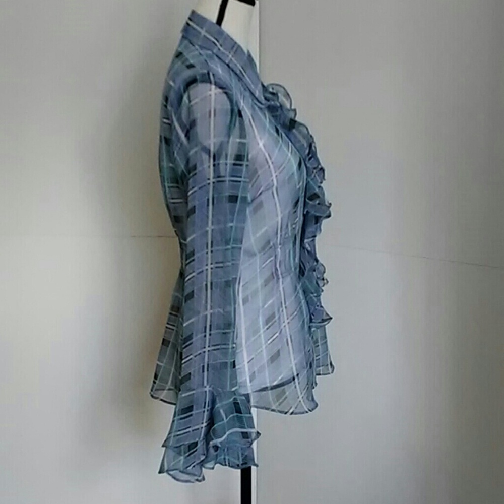 🌹 CAbi | Button Down Ruffle Blouse - Picture 3 of 7